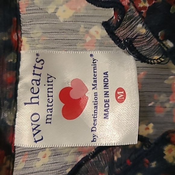 🤰Two Hearts Blouse🤰 - Picture 7 of 10